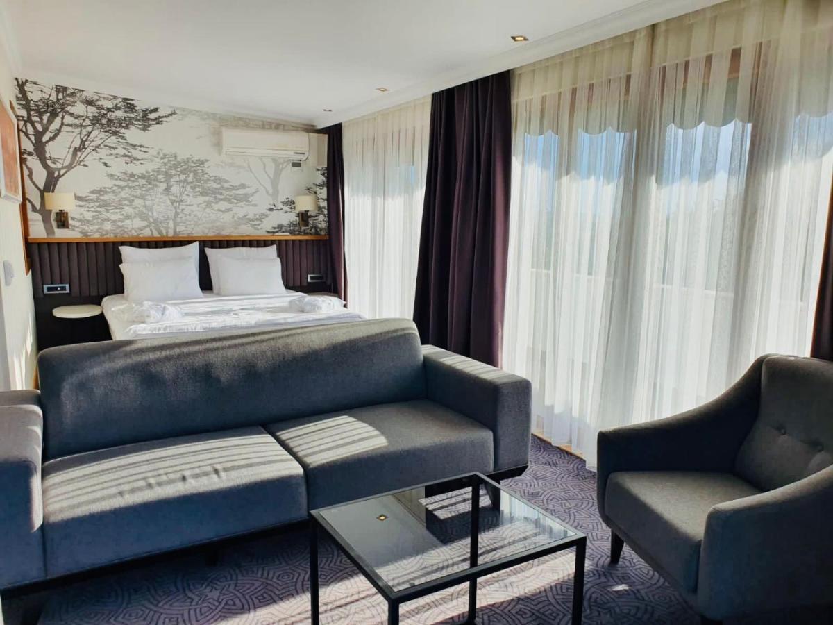 Double Royal Hotel Kocaeli Ngoại thất bức ảnh